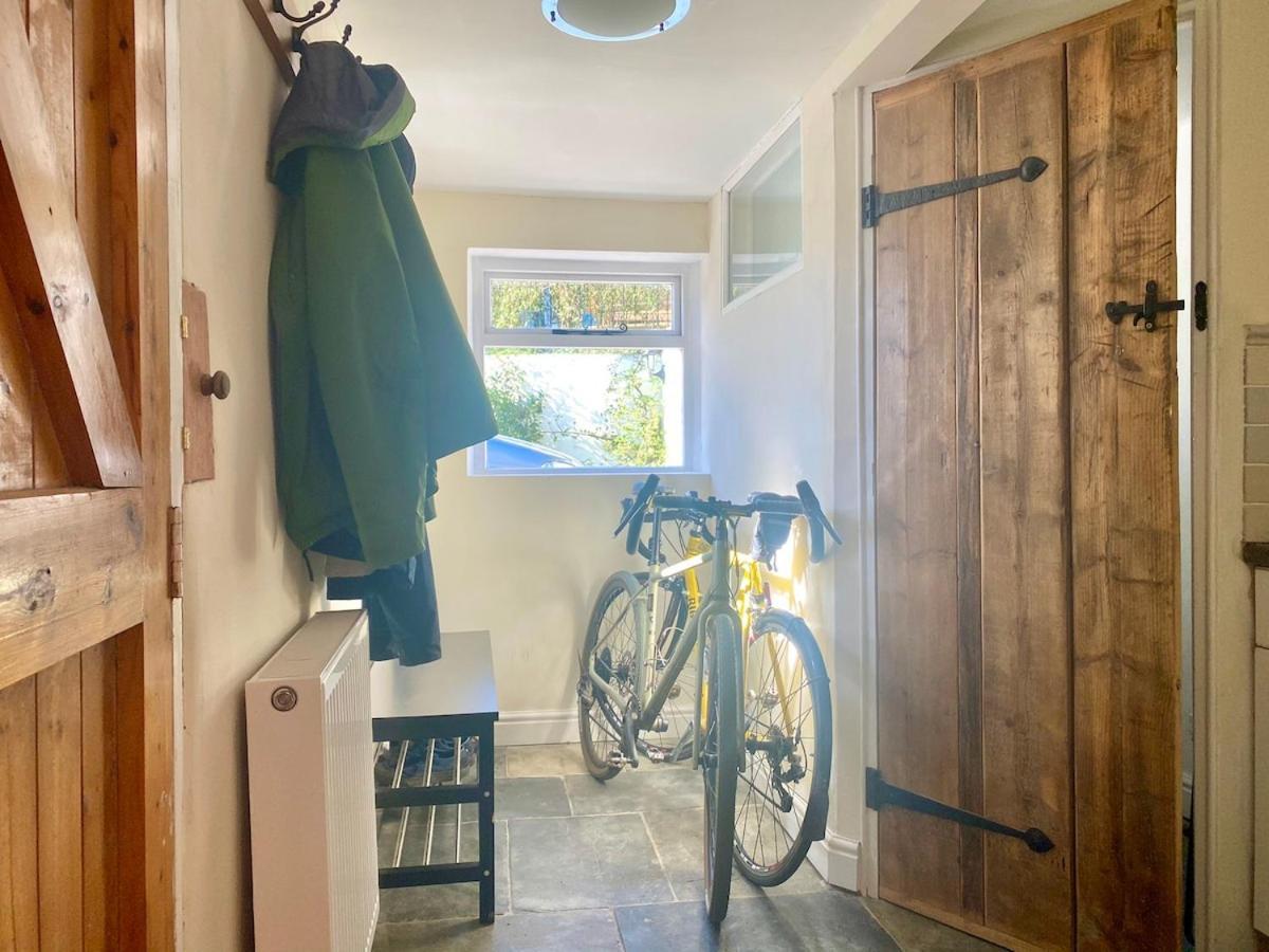 The Explorers Rest - Cottage - Frome Buckland Dinham エクステリア 写真
